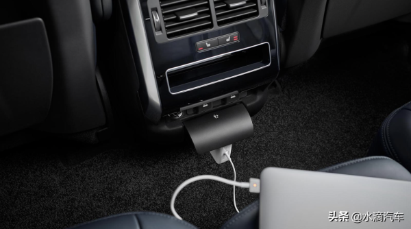 4.5s破百！車載冰箱已安排？路虎攬勝運動版SVR巔峰典藏版上市