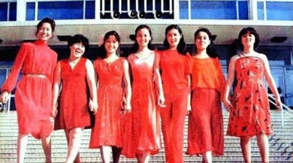 看了30多年前的“斬裙”比美，才明白：奶奶們才是真時尚