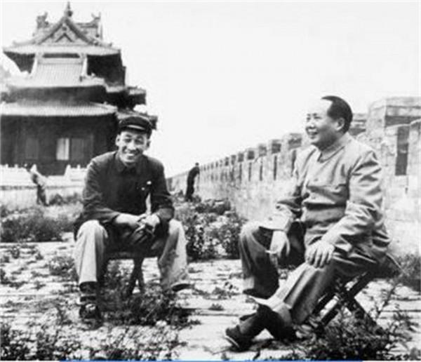 1954年，毛主席三次來到故宮卻不進入，這背後有何隱情？