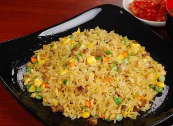 容易發胖的5道主食,米飯饅頭未上榜,減肥期間要避開 容易發胖的5道主食,米飯饅頭未上榜,減肥期間要避開