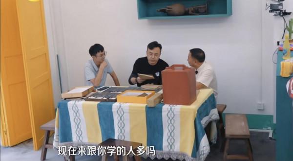 學習強國點贊，收視三網第一，湖南衛視《雲上的小店》格局大了