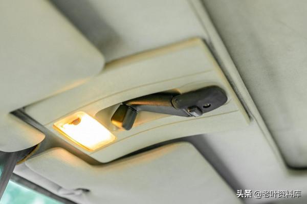 一輛1986年美國版大眾“桑塔納”旅行車