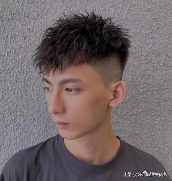 2022年亞洲男士髮型流行趨勢，太颯了