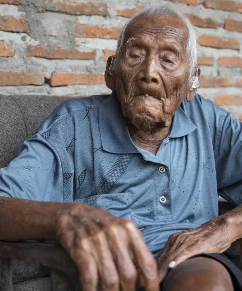 印尼146歲長壽老人自行絕食離世，老人：相對孤獨，死亡不算什麼