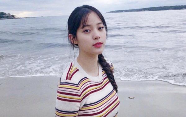 收錢了還是有隱情?閉著眼就誇的7位明星,毀了自己,也害了別人 收錢了還是有隱情?閉著眼就誇的7位明星,毀了自己,也害了別人