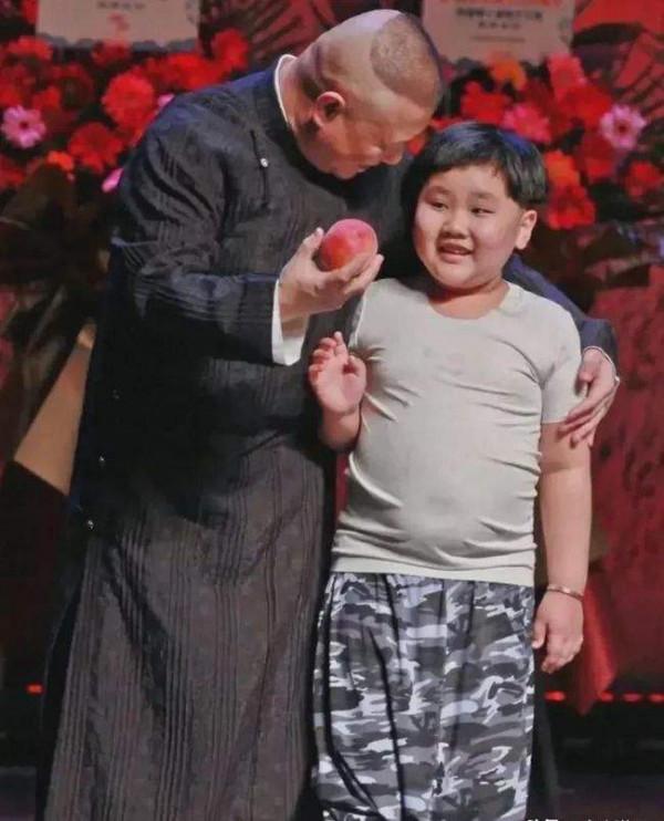 “老來得子”的七位明星，有的樂極生悲，有的成為人生贏家