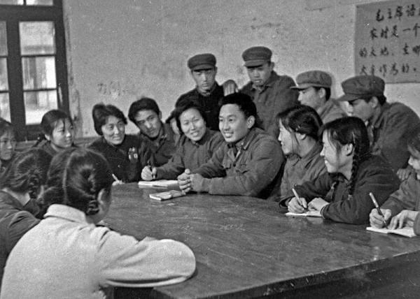 毛主席時代的領導幹部:以骨子裡的信念忠誠,一腔熱血為黨工作 毛主席時代的領導幹部:以骨子裡的信念忠誠,一腔熱血為黨工作