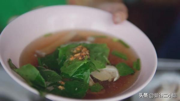 泰國疫情爆發後,第一次在路邊攤買早餐,覺得比米其林還香 泰國疫情爆發後,第一次在路邊攤買早餐,覺得比米其林還香