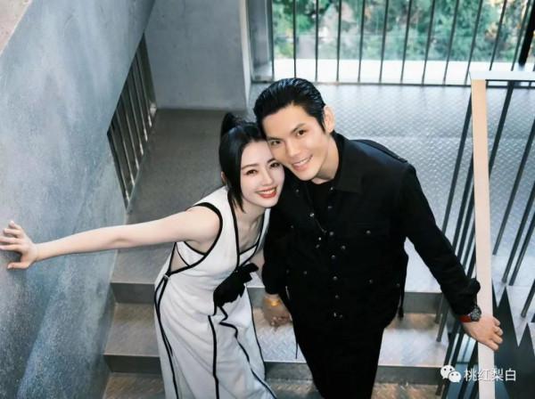 明星紅黑榜:郭碧婷買不起5萬的香奈兒嗎?要靠二胎來換 明星紅黑榜:郭碧婷買不起5萬的香奈兒嗎?要靠二胎來換