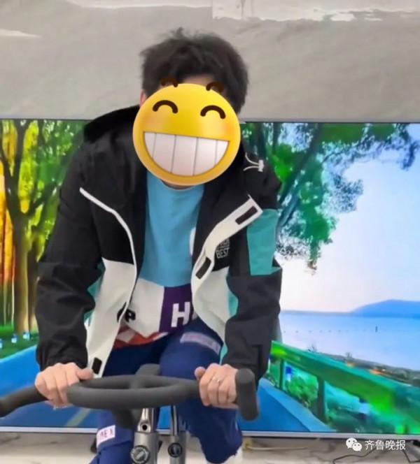 山東萌娃在家“意念旅遊”，用跑步機、洗衣機模擬機場出行...氛圍感拿捏了
