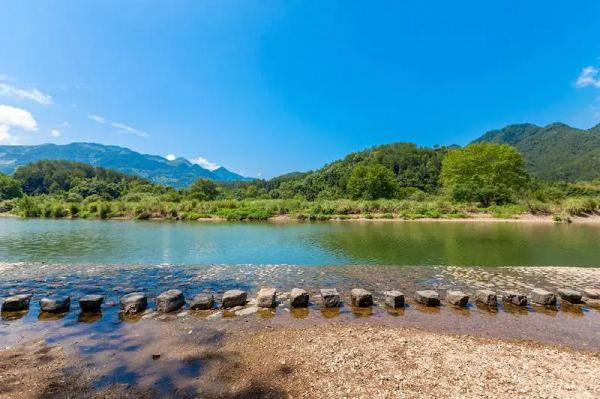 《孤獨星球》公佈今年國內10個最值得遊覽地區，帶上你的TA出發吧