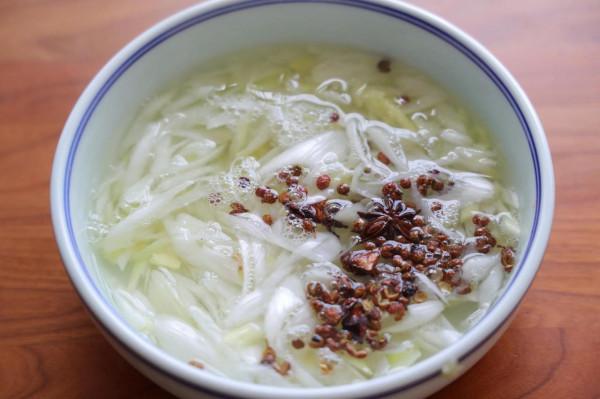 自制脆皮腸,純肉餡兒吃起來太過癮了,在家做無新增才健康 自制脆皮腸,純肉餡兒吃起來太過癮了,在家做無新增才健康