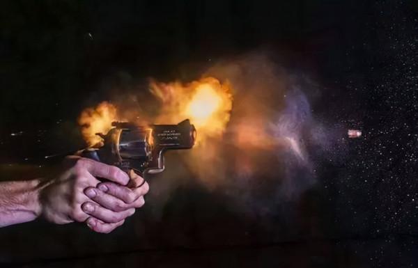 人需要多胖才能抵擋子彈？專家：長到300斤，脂肪厚45釐米