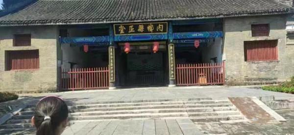 釣魚不盡然，景點入眼簾