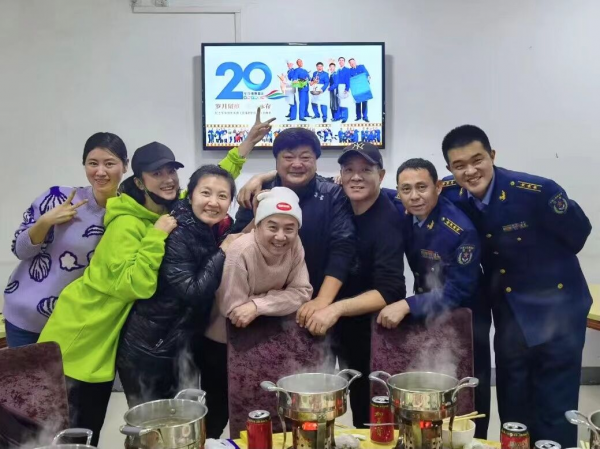 “炊事班故事”演職員二十年後再聚首