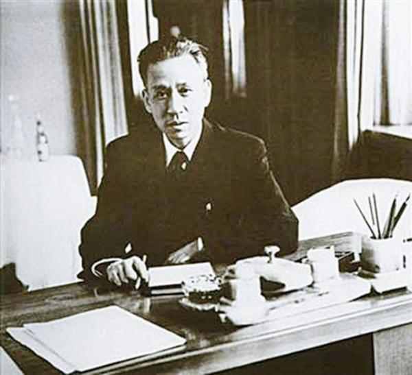 秘訪蘇聯的劉少奇為何一再拒絕斯大林的敬酒？場面一度相當尷尬