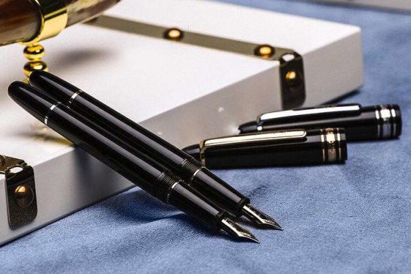 萬寶龍大班——經典禮讚——商務自用與送禮的首選 萬寶龍大班——經典禮讚——商務自用與送禮的首選