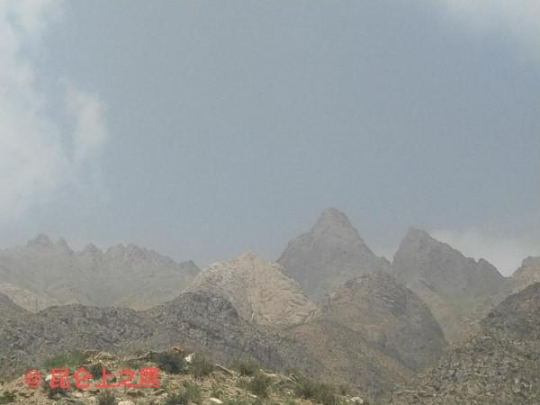 崑崙山的穿越——花石峽、冬給措納湖至香日德