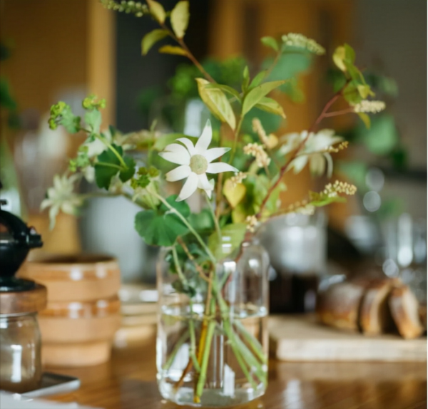 日本太太的溫暖家居,簡單的一束花,整潔的收納,呈現生活之美 日本太太的溫暖家居,簡單的一束花,整潔的收納,呈現生活之美