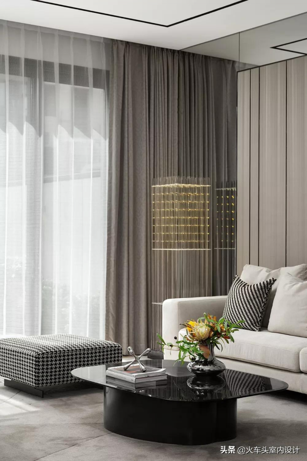 321㎡現代別墅，精簡輕奢，向陽生長