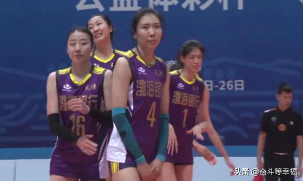 天津女排3比0戰勝遼寧隊，老將顏妮丁霞被雪藏，李盈瑩神勇贏比賽