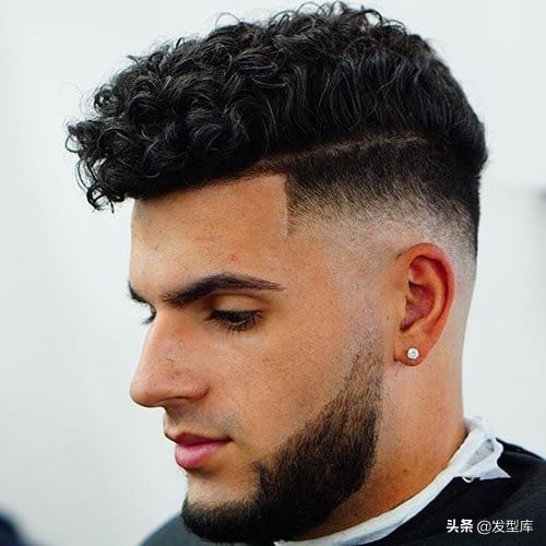 微卷 輕燙 側背頭 紋理燙 漸變 寸頭 丸子頭 二分頭 一次看男士髮型案例 微卷 輕燙 側背頭 紋理燙 漸變 寸頭 丸子頭 二分頭 一次看男士髮型案例
