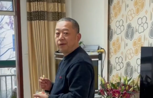 湖北一女子年後回孃家，老爸竟一臉嫌棄：好吃懶做被趕出來了