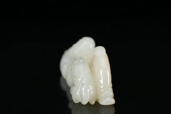 舊藏：和田白玉劉海戲金蟾把玩件