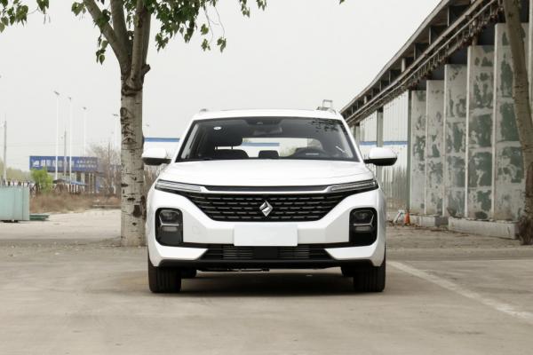 寶駿Valli（嚮往）：不到8萬塊買正統旅行車，夠“嚮往”嗎？