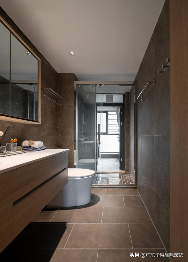 140㎡的都市大平層，你想不到的新中式設計，也可以走極簡風