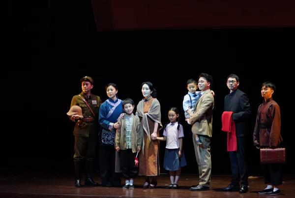 音樂劇《速記員》再現“諜戰玫瑰”沈安娜