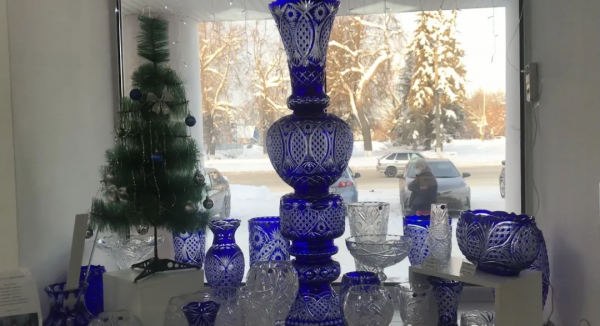 俄羅斯生產的僅有的奢侈品，有著266年曆史的傳統工藝品