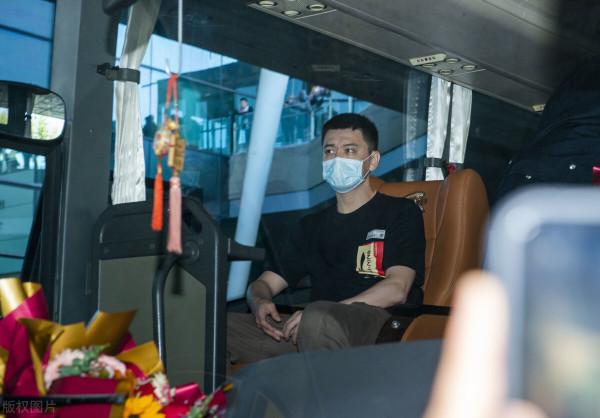 杜峰再做艱難決定！曝廣東男籃正式放棄任駿飛，球迷：幸福的煩惱