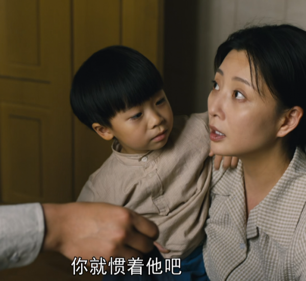 《人世間》演員打了多少&OpenCurlyDoubleQuote;濃妝&rdquo;女明星的臉？給你們看看啥叫女人