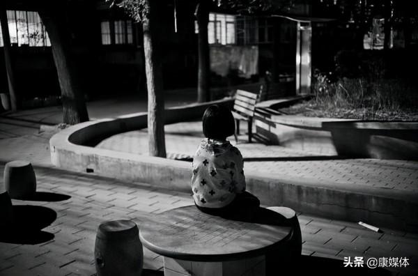 父母過度節儉是在毀掉孩子未來，為何孩子卻不領情？