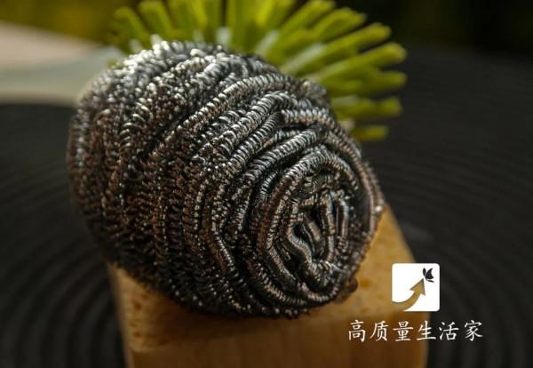 滿屋子頭髮難清理？一根皮筋全搞定~