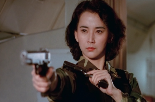 2016年孟庭麗累死在片場，被家人吸血多年，未下葬就開始清點遺產