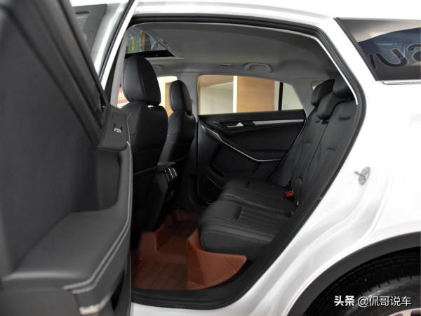 6.7L油耗低價的合資車,空間不錯配置高的SUV,實拍領界 6.7L油耗低價的合資車,空間不錯配置高的SUV,實拍領界