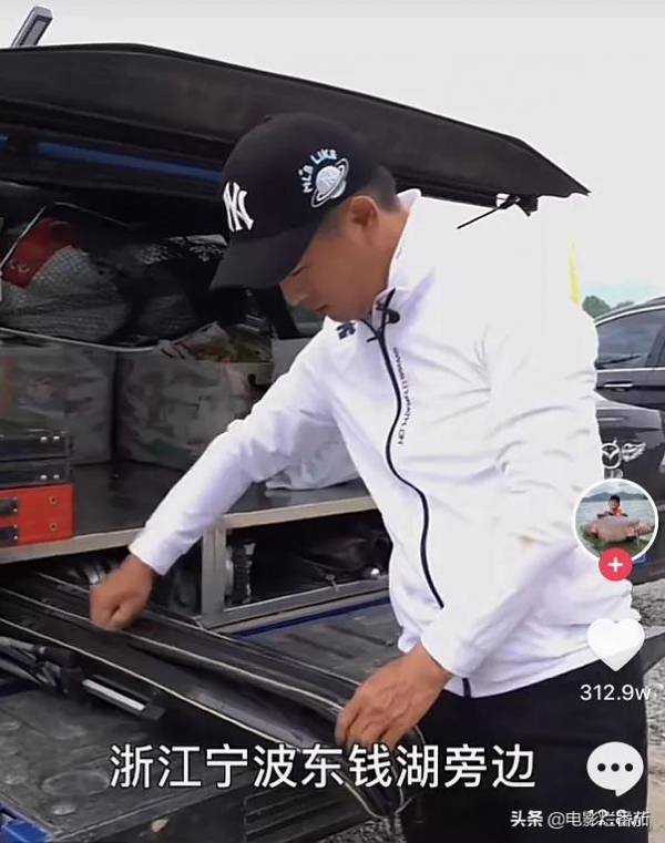 90年代放棄20萬年薪專職釣魚，“中國釣王”鄧剛，現在怎麼樣了？