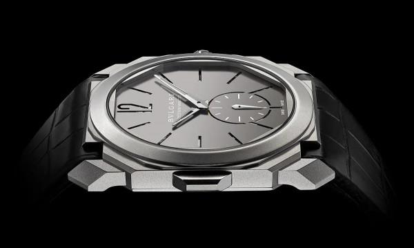 寶格麗Octo Finissimo Minute Repeater超薄三問表