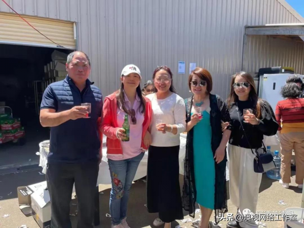 南澳新疆聯合會十二週年年慶及換屆大會圓滿結束