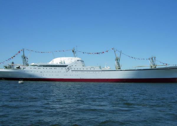 核動力航母都出來半個多世紀了，為什麼還沒有出現核動力的貨船？