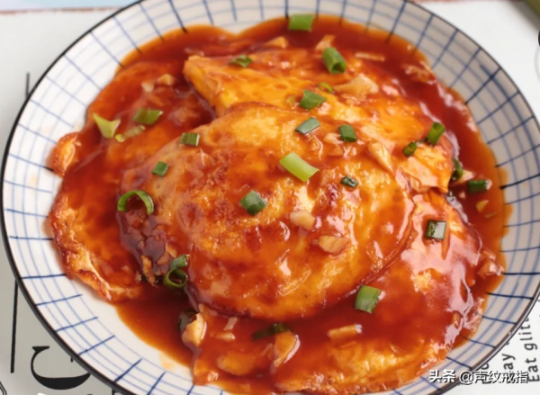 一頓飯:青椒肉絲+糖醋荷包蛋 一頓飯:青椒肉絲+糖醋荷包蛋