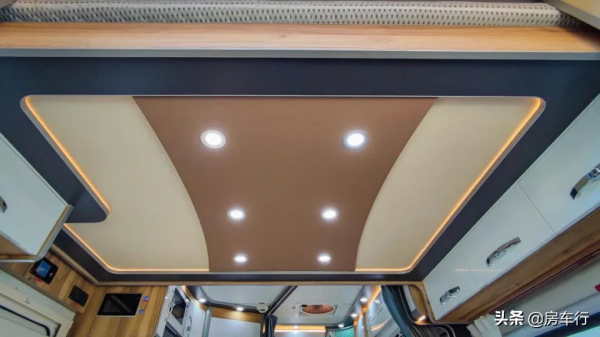 享舒適之旅,度羅馬假日,新星羅馬假日T600風尚款房車​ 享舒適之旅,度羅馬假日,新星羅馬假日T600風尚款房車​