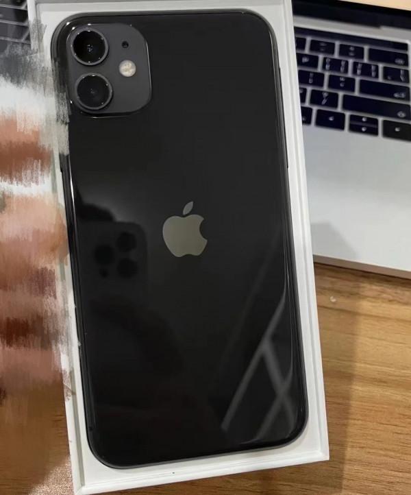 iPhone藍寶石鏡頭玻璃有劃痕？是蘋果偷工減料了嗎？