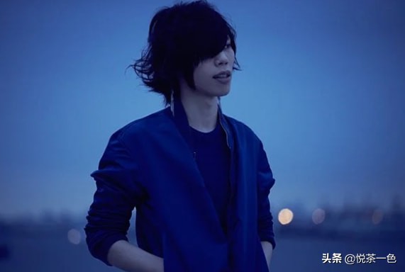 米津玄師為什麼遮右眼?米津玄師的歌曲風格為什麼那麼受歡迎? 米津玄師為什麼遮右眼?米津玄師的歌曲風格為什麼那麼受歡迎?