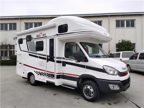 瑞弗房車熱銷產品V820依維柯雙拓展房車,優點到底有哪些? 瑞弗房車熱銷產品V820依維柯雙拓展房車,優點到底有哪些?