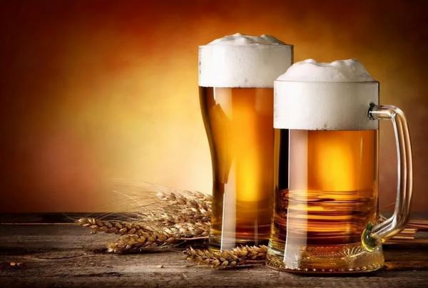 喝啤酒與喝白酒,對肝臟有何不同?看完你就知道答案了 喝啤酒與喝白酒,對肝臟有何不同?看完你就知道答案了