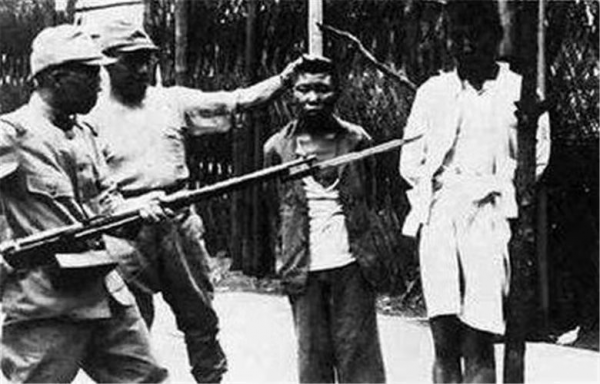 日本戰犯供述:部隊為了測試毒氣燃燒時間,曾拿8名農民做實驗 日本戰犯供述:部隊為了測試毒氣燃燒時間,曾拿8名農民做實驗