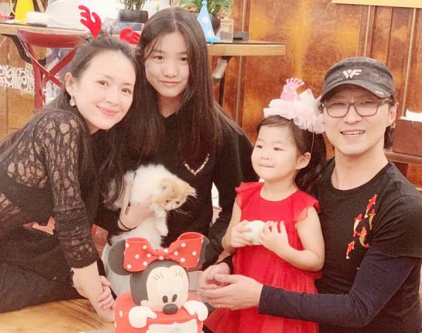 “瓜田李下”，不到年末最後一天，娛樂圈“爆瓜”就不能停